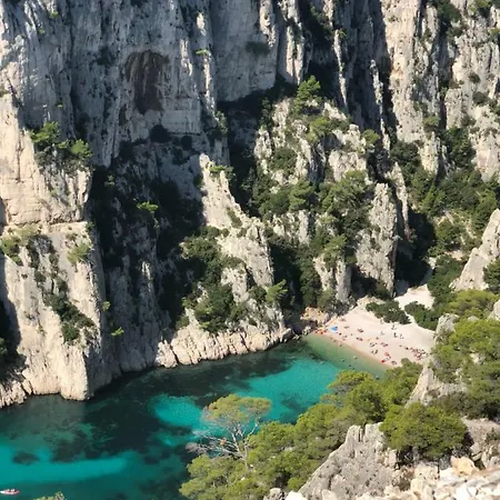 Centre * Cassis